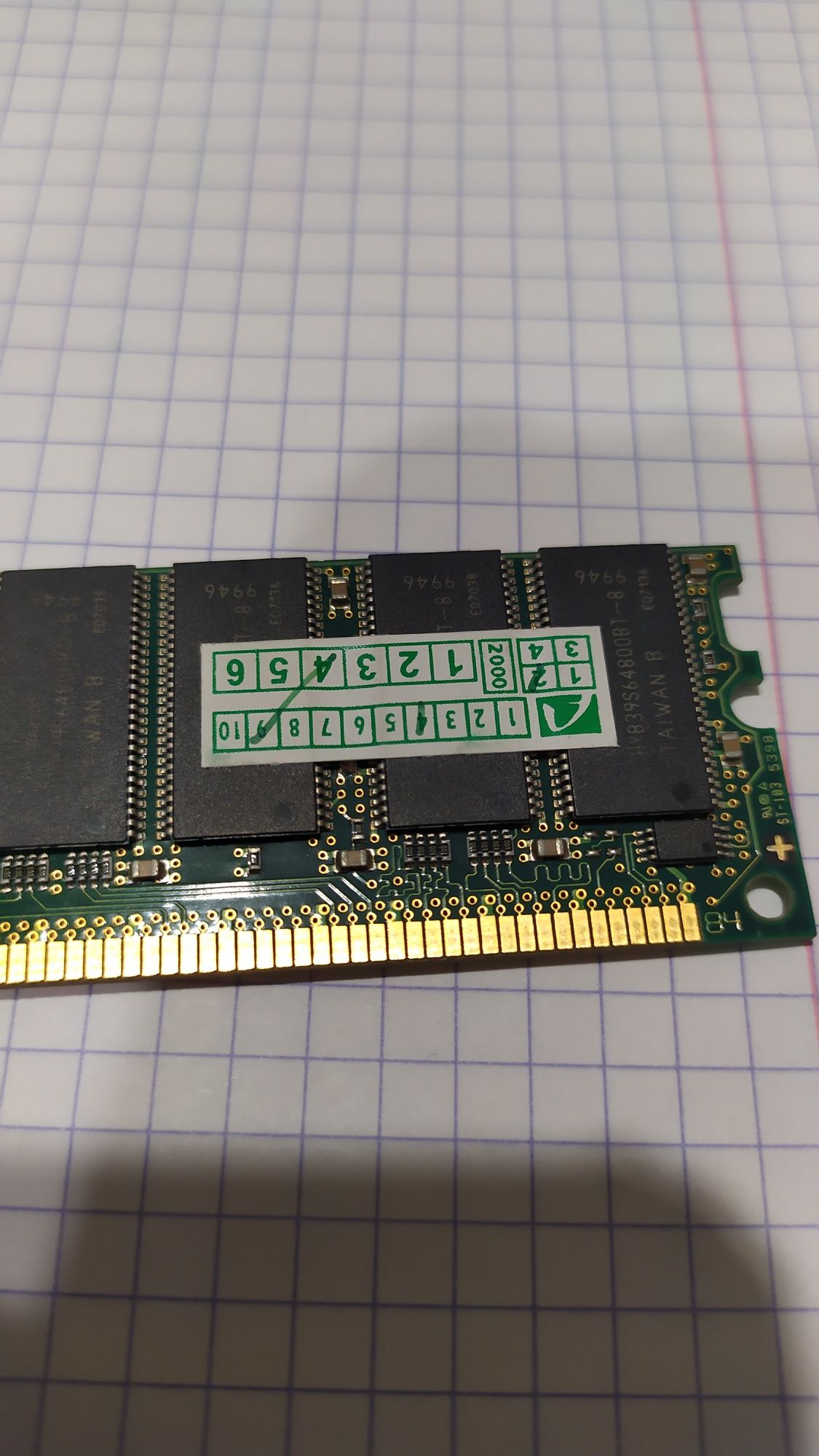 Pamięć RAM DIMM sdram Infineon 128 MB 100 MHz CL2
