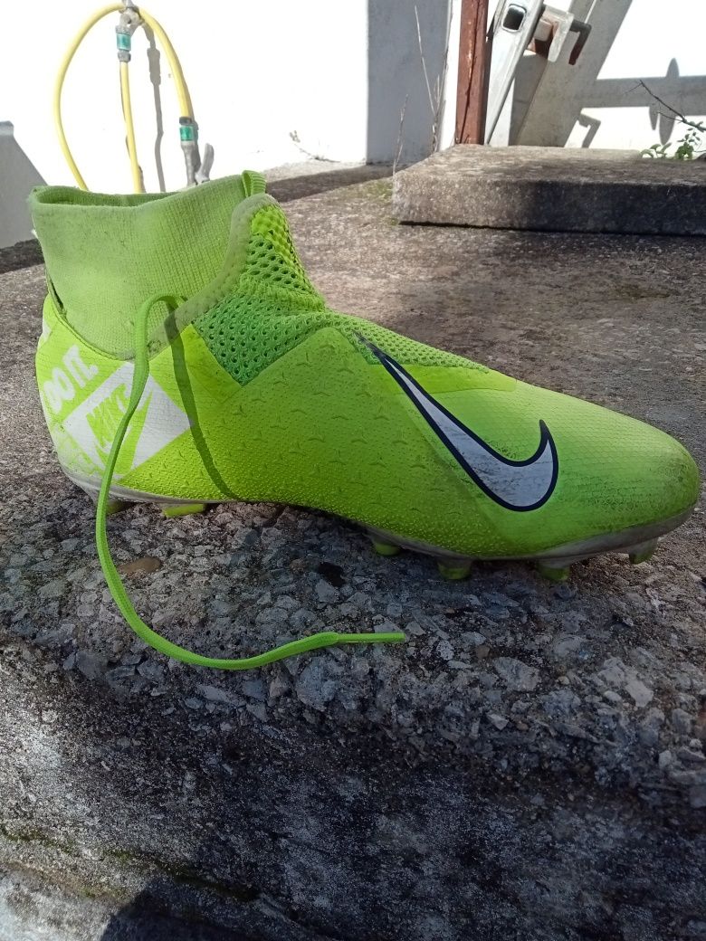 Sapatilhas futebol Nike phantom
