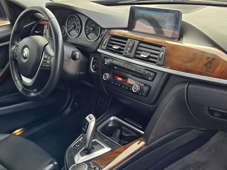 BMW 3 Series 328i      2015