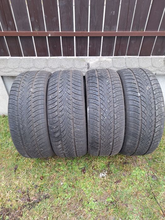 Opony zimowe 225/50 R17 z 2023 roku