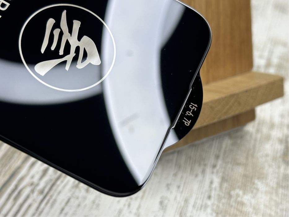 Премиум стекло от Remax на iPhone 15 Pro Max/ 15 Pro/ 15 Прочное