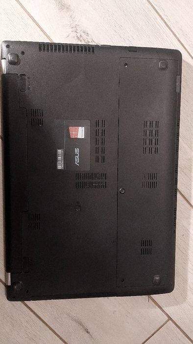 Asus ноутбук. Терміново!
