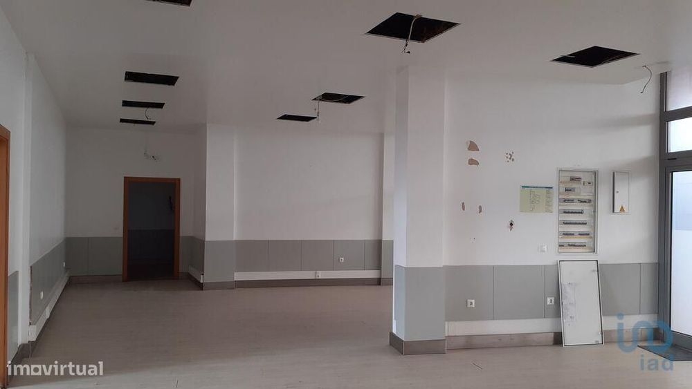 Loja / Estabelecimento Comercial em Glória E Vera Cruz de 265,00 m2