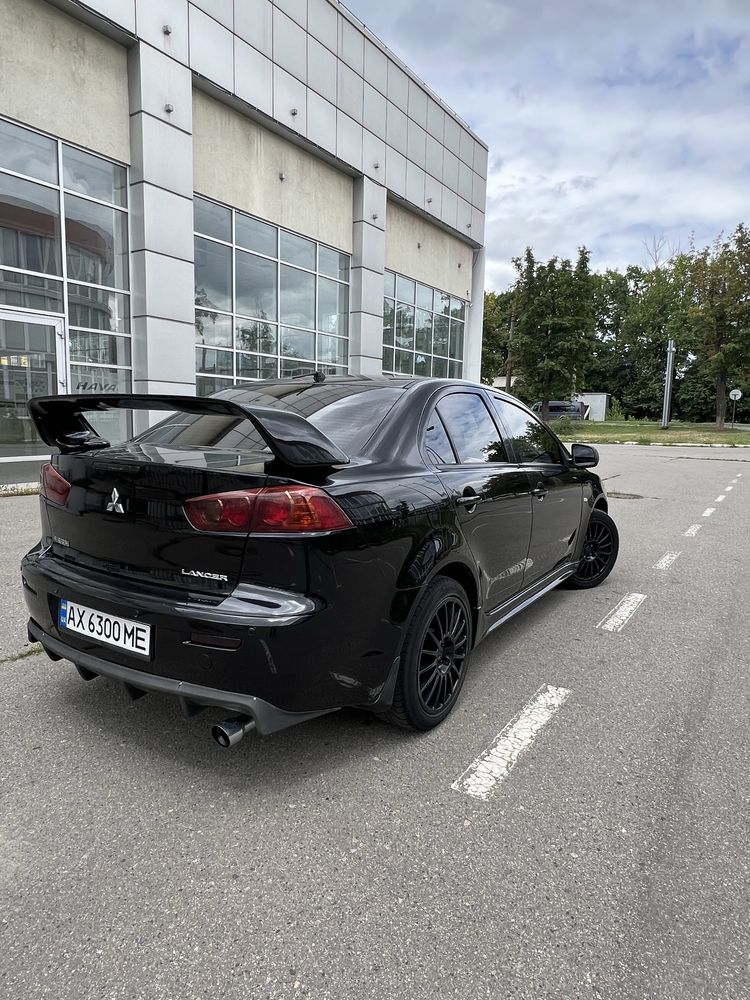 Mitsubishi lancer x 2.0 газбенз