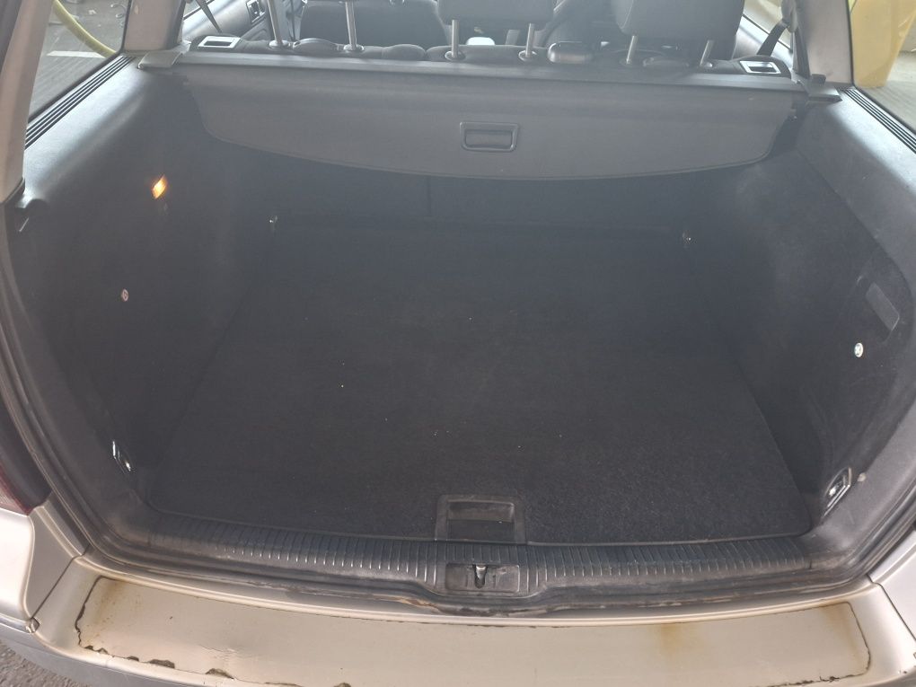 VW Bora 1.9 tdi.