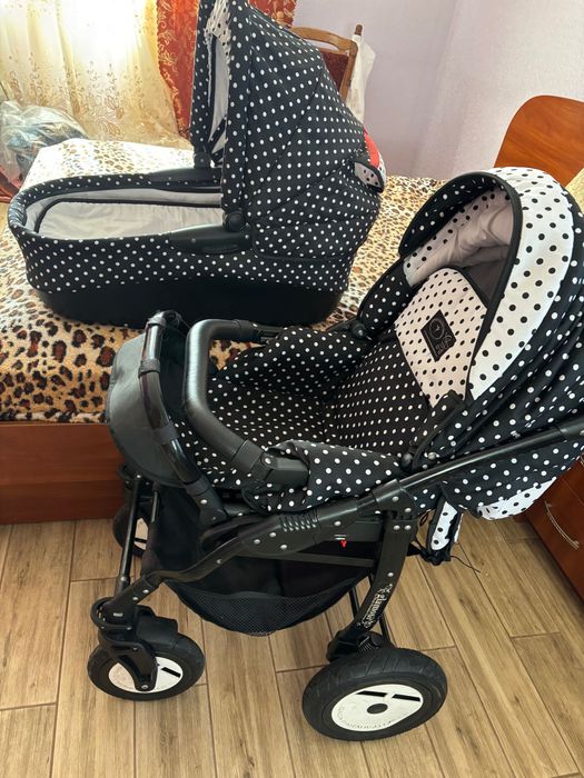 Дитяча коляска два в одному