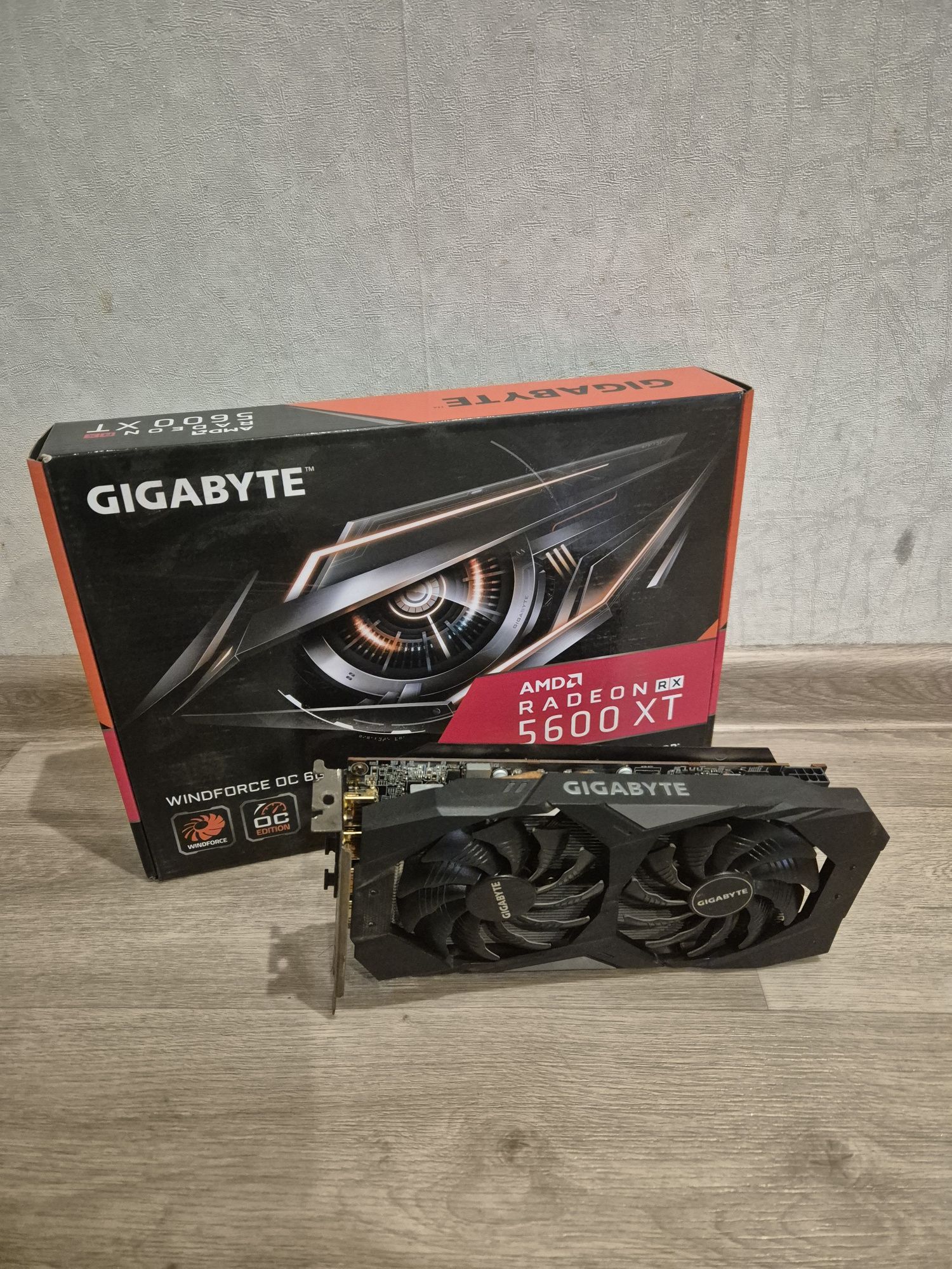 Відеокарта AMD Gigabyte 5600xt