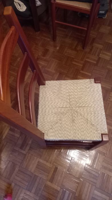 Cadeira Madeira Mogmo