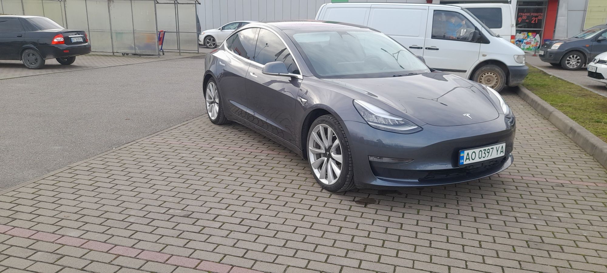 Продам Tesla model  3 Long Range