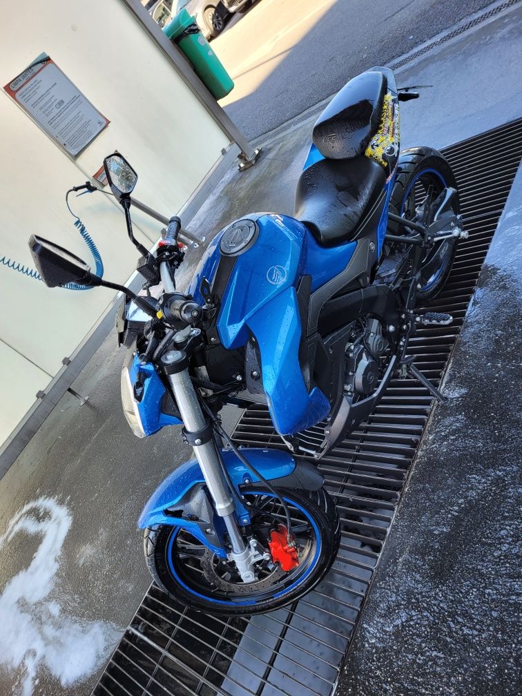 Moto keeway rkf 125