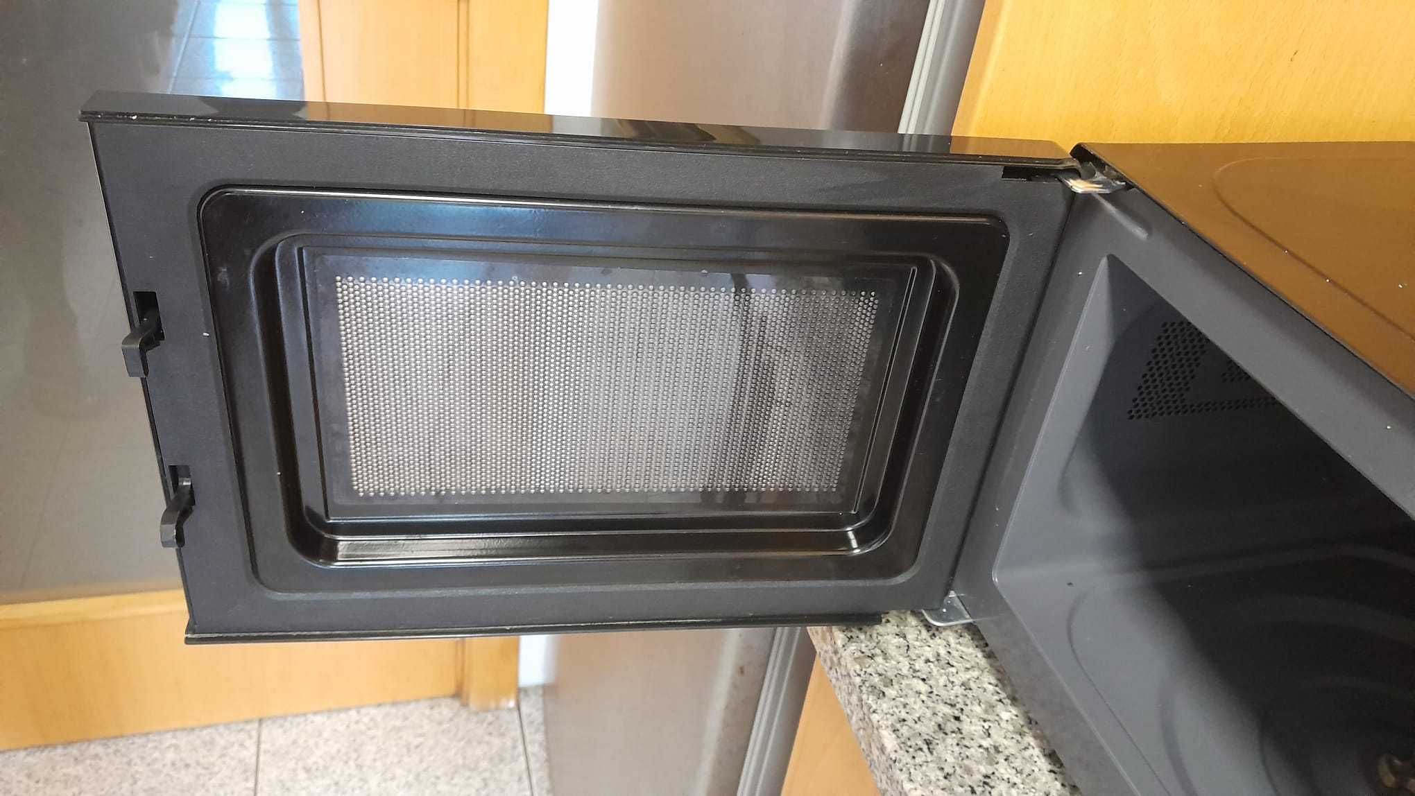 Microondas Orima Preto 700W 20L