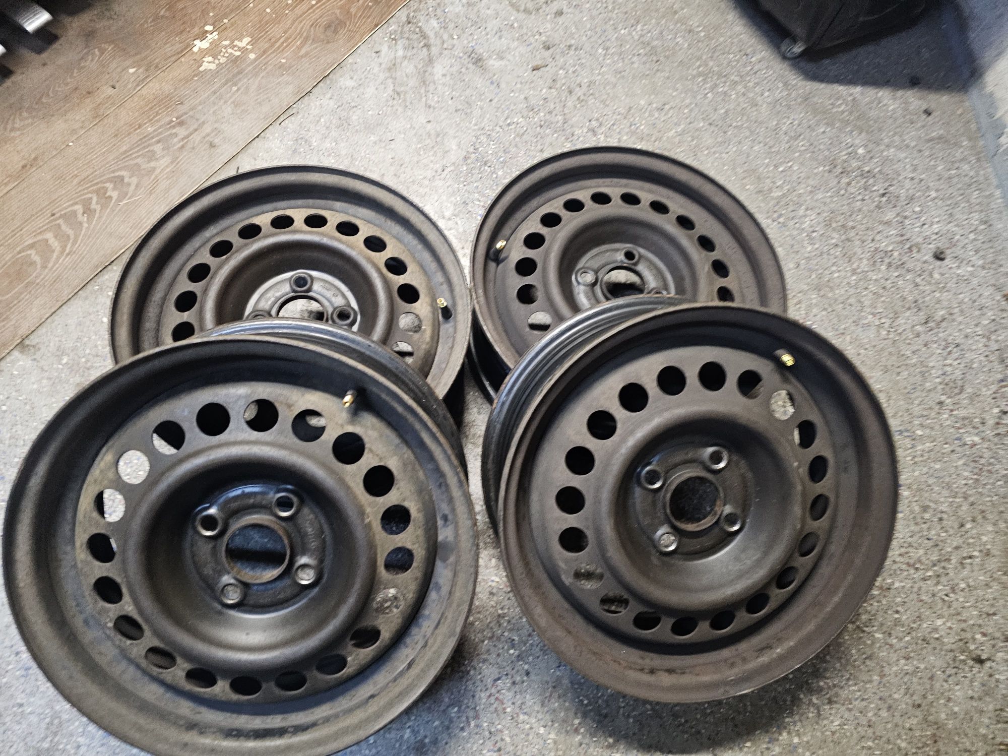 Felgi Stalowe Honda R15 4x100 ET45-5.5J