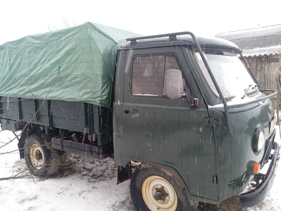 Продам Бортовий Уаз