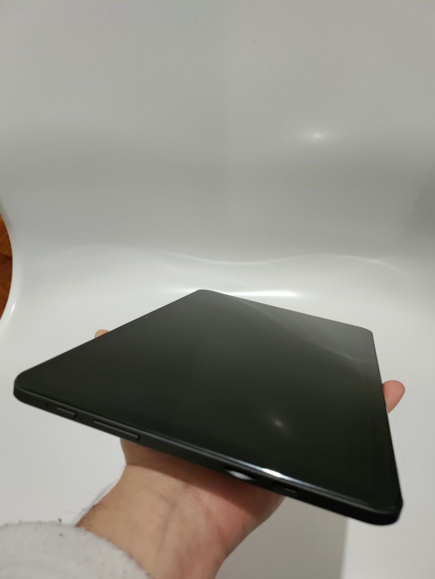 Tablet SPC Gravity 4 Plus