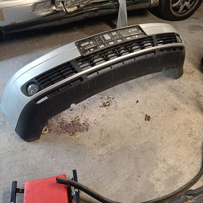 Zderzak przód audi A4 B5 polift ly7w