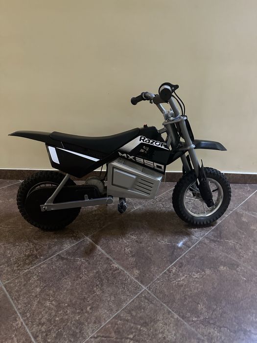 Мотокросс электро-мотоцикл Razor Dirt rocket MX350