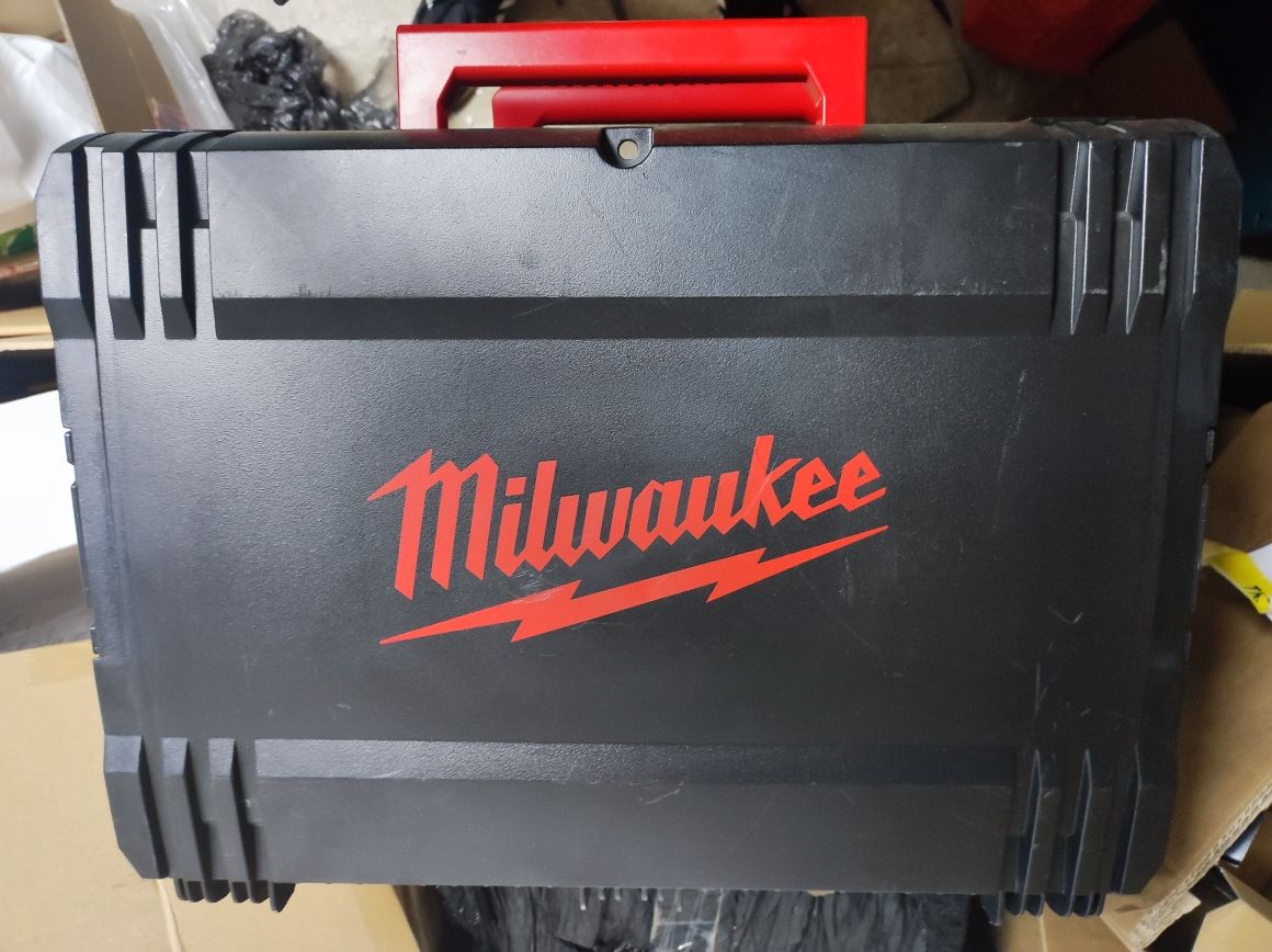 Перфоратор Milwaukee M12 CH-0 (6412-20)