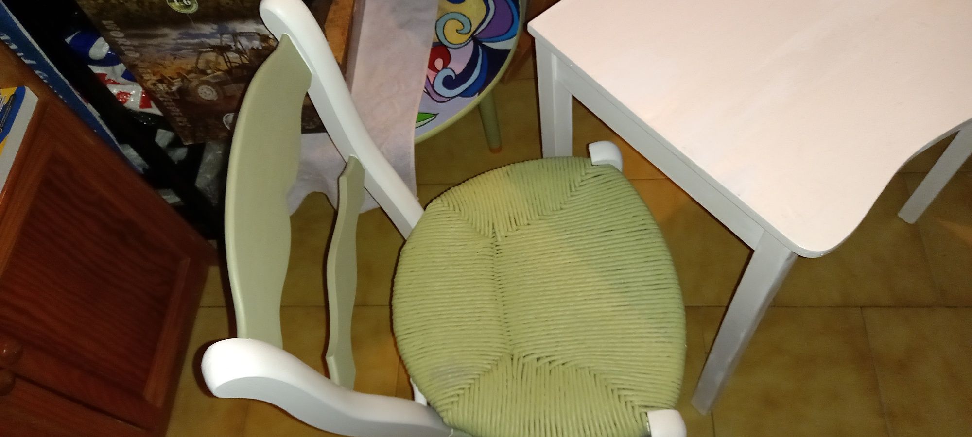 Mesa rústica com 2 cadeiras