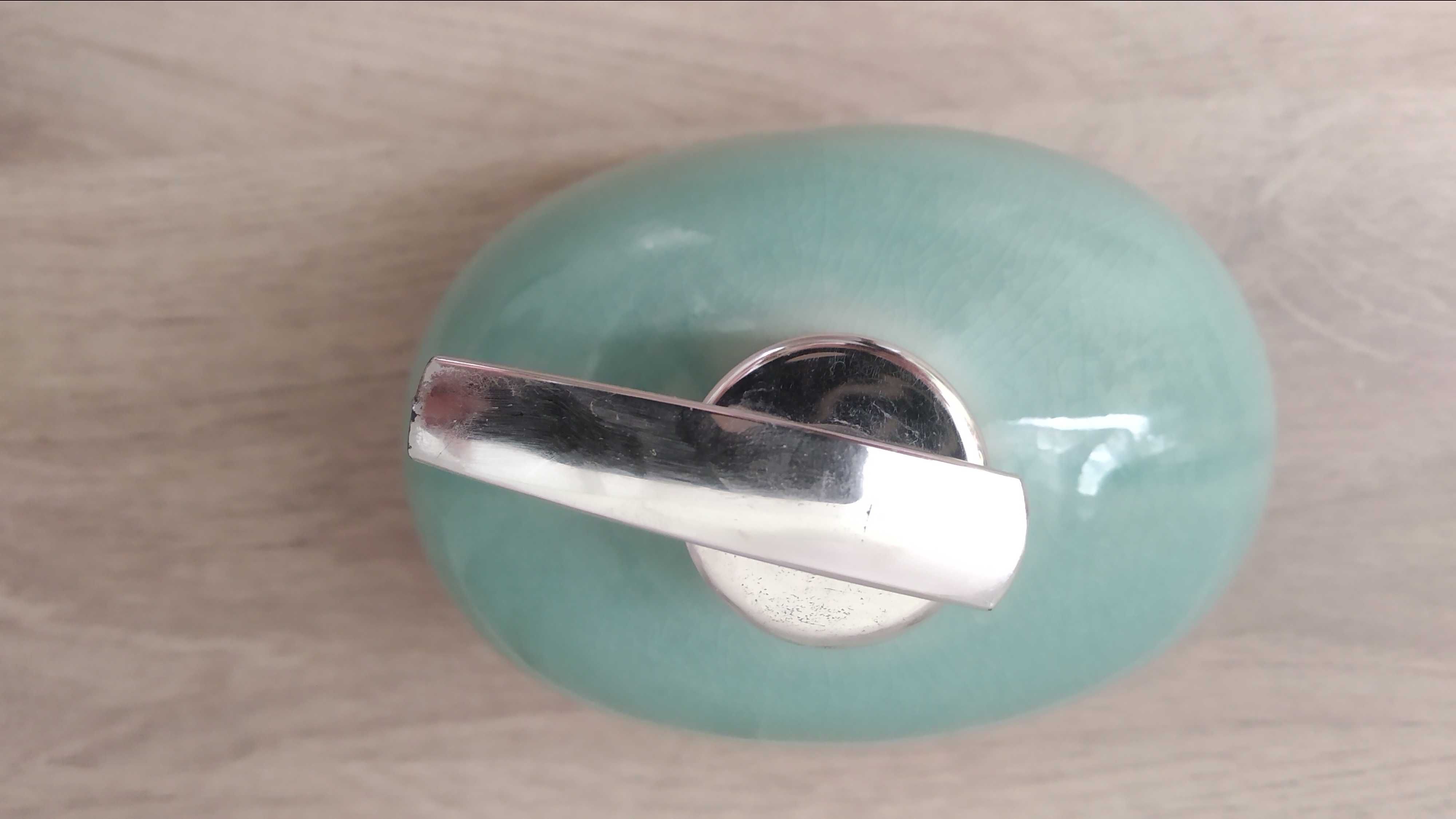 Pojemnik dozownik na mydło w płynie - ceramika ceramiczny