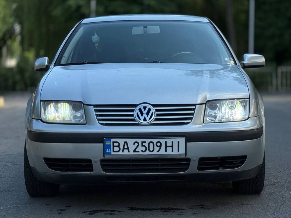 Volkswagen Bora 1.6 MPI АВТОМАТ ГАЗ4