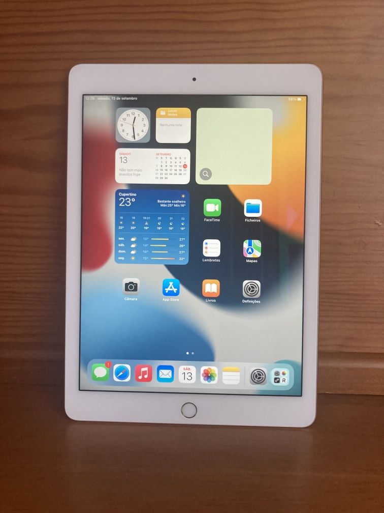 iPad Air 2 Dourado