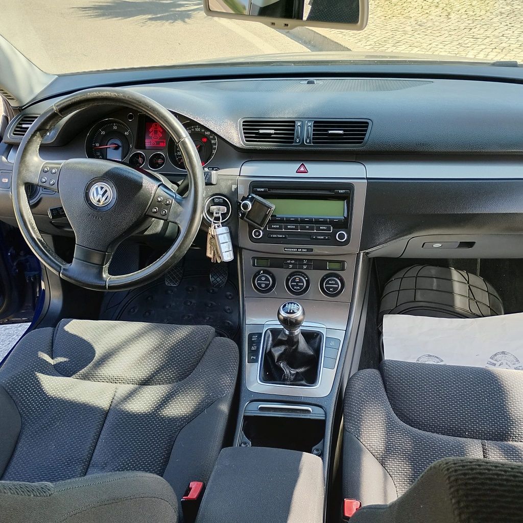 Volkswagen PASSAT Emotion Blue