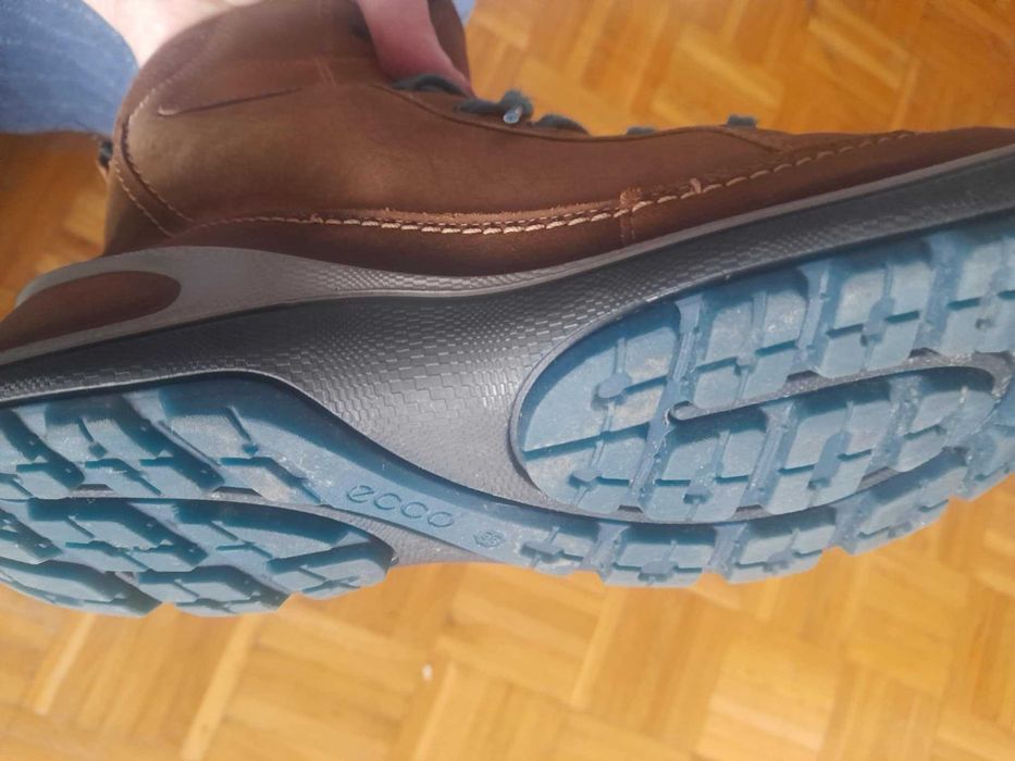 Buty jesienno-zimowe Ecco Biom Grip – rozmiar 38, stan idealny