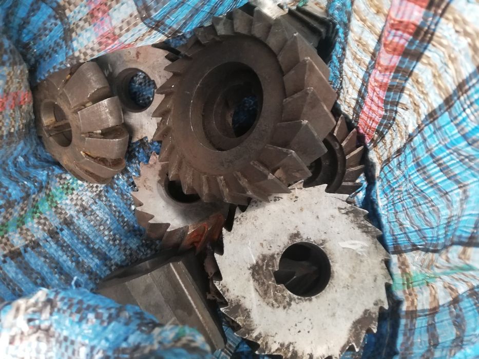 Продам фрези до ток. Станка