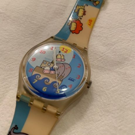Relógio Swatch com desenhos