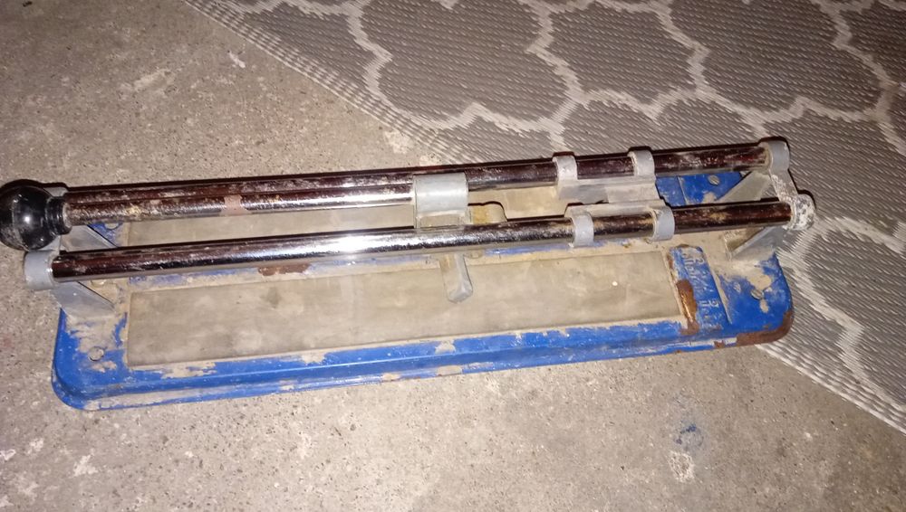 Maszynka do cięcia płytek ceramicznych