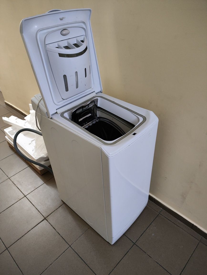 Пральна машинка Indesit WITP82. Вертикальне завантаження