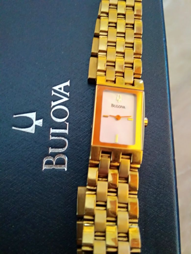 Женские наручные часы Bulova 97v03