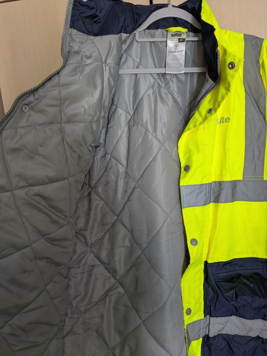 Ocieplana, odblaskowa kurtka