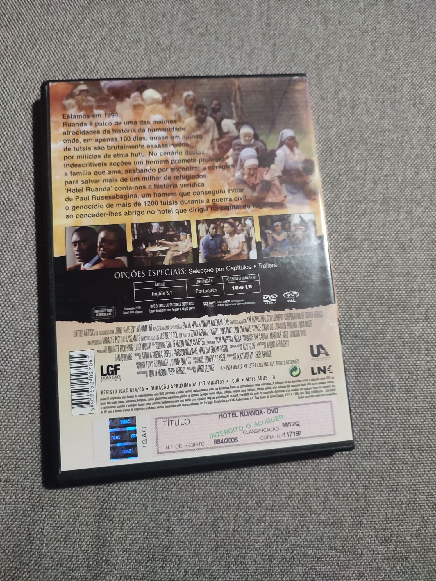 Hotel Ruanda (2004)