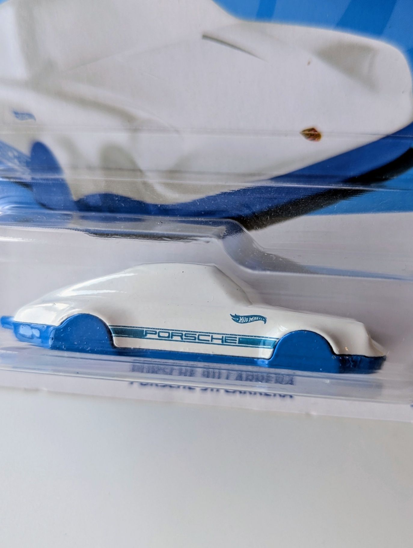 Брелок Порше Хот Вілс Hot Wheels Porsche 911 Keychain