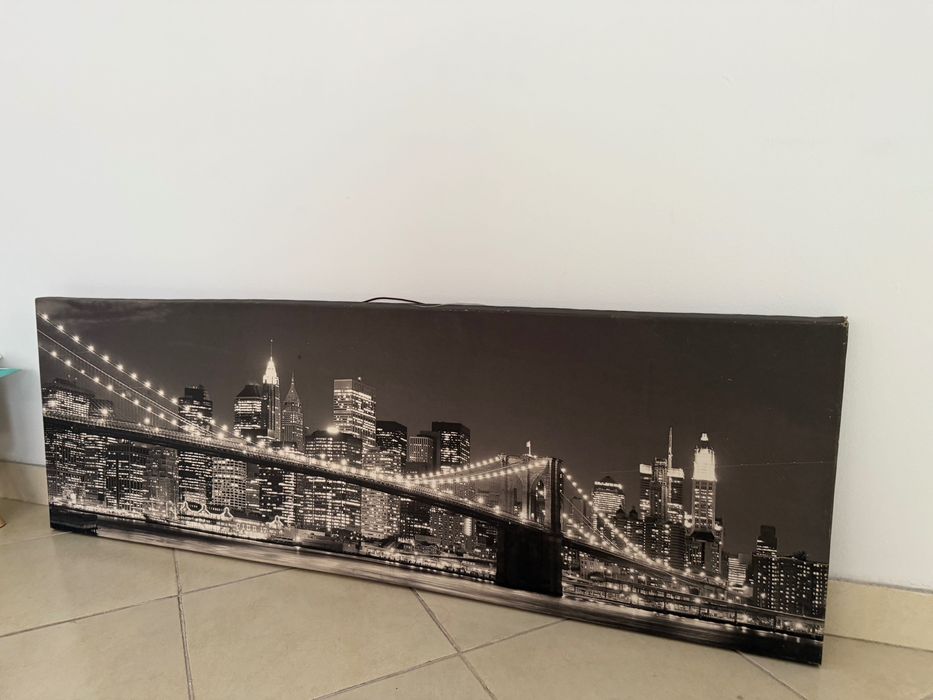 Quadro de parede com sinais de uso