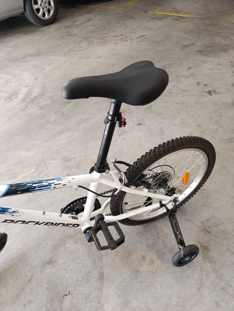 Bicicleta infantil como nova