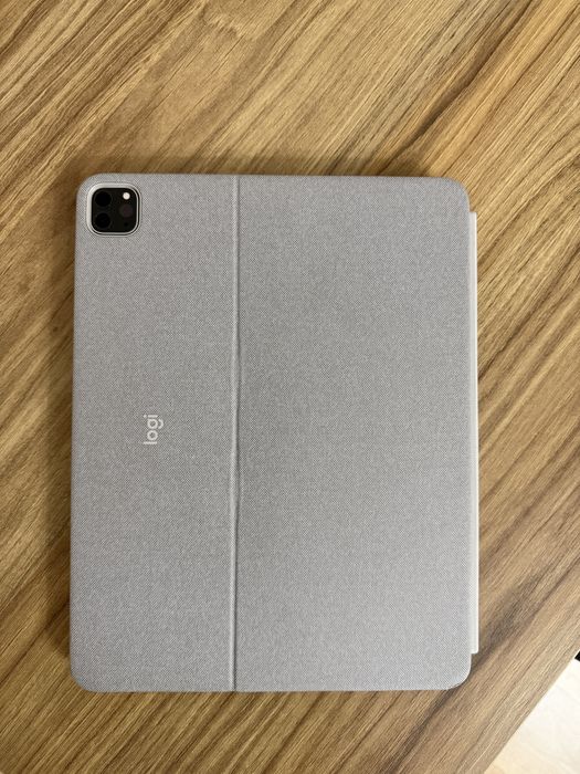 Ipad Pro M1 12,9 cala wifi 5g klawiatura Logitech ComboTouch