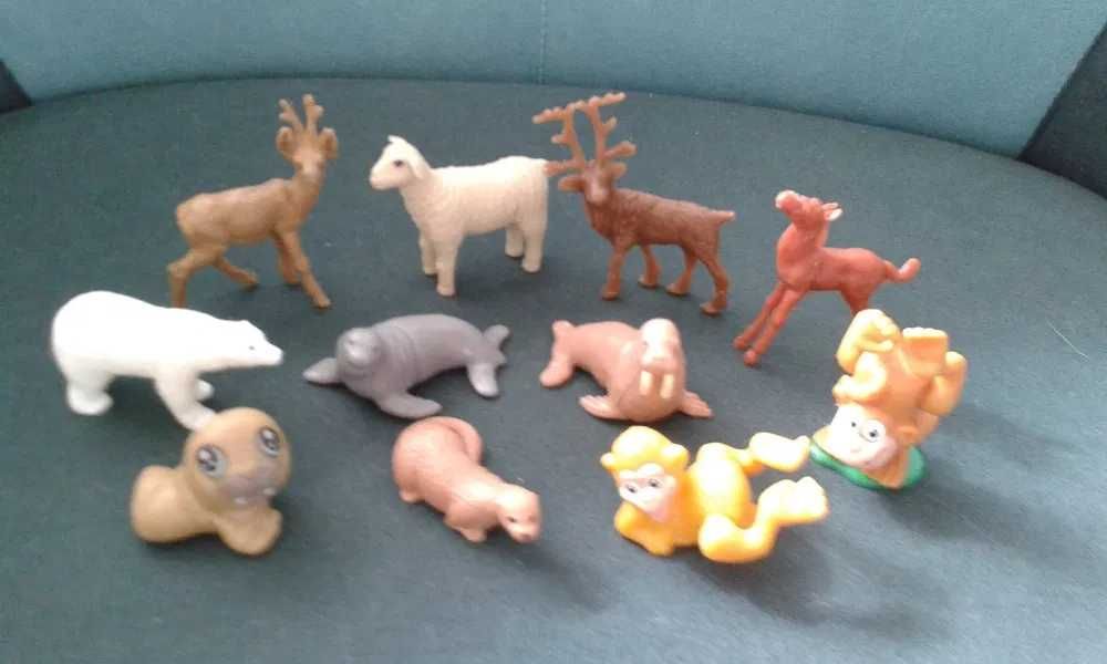 Figurki 31szt zwierzątka samochody zwierzęta zabawki zestaw