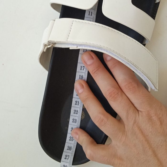 Шлепки       .            .