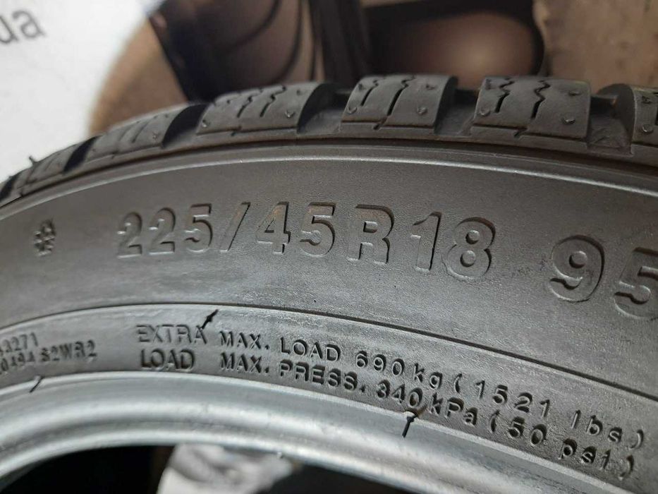 Шини 8мм 225/45 R18 KUMHO i'Zen KW27 б/у зима склад