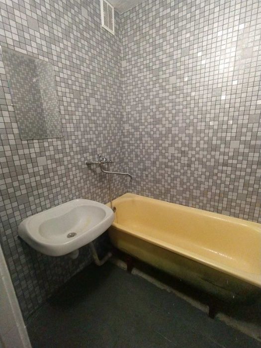 2К! Затишна та тепла квартира на Озерній поруч з озером!