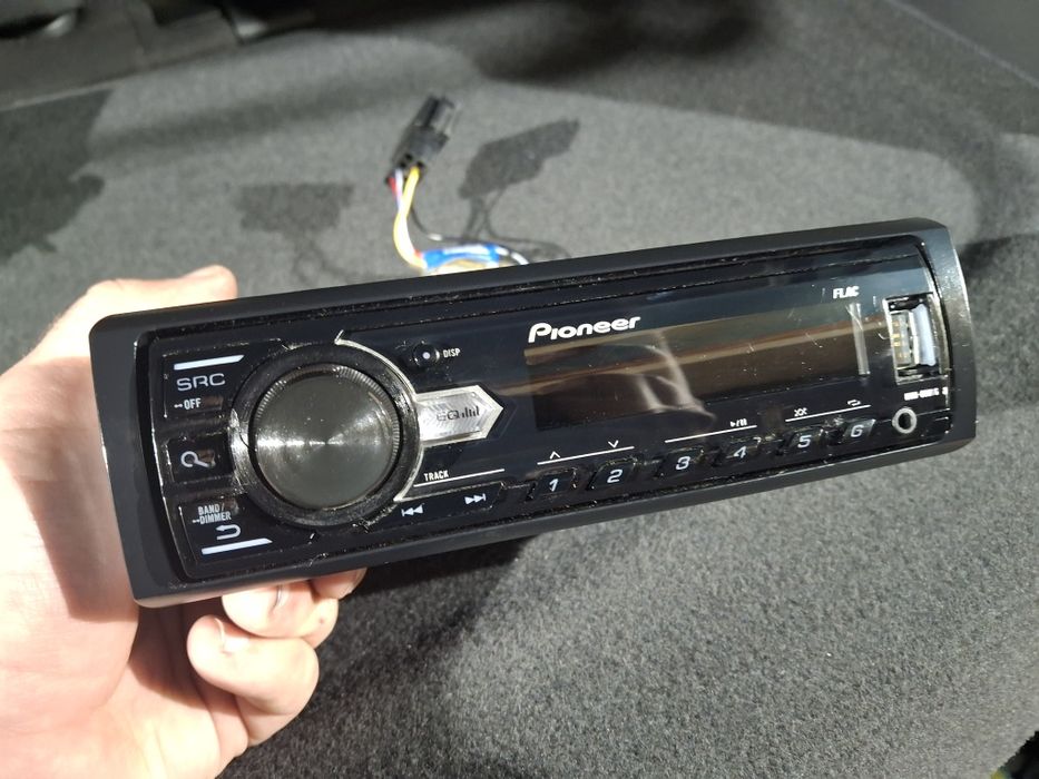 Автомагнитола Pioneer MVH-09UBG