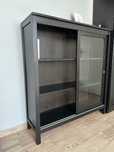 witryna HEMNES Ikea czarnobrązowa