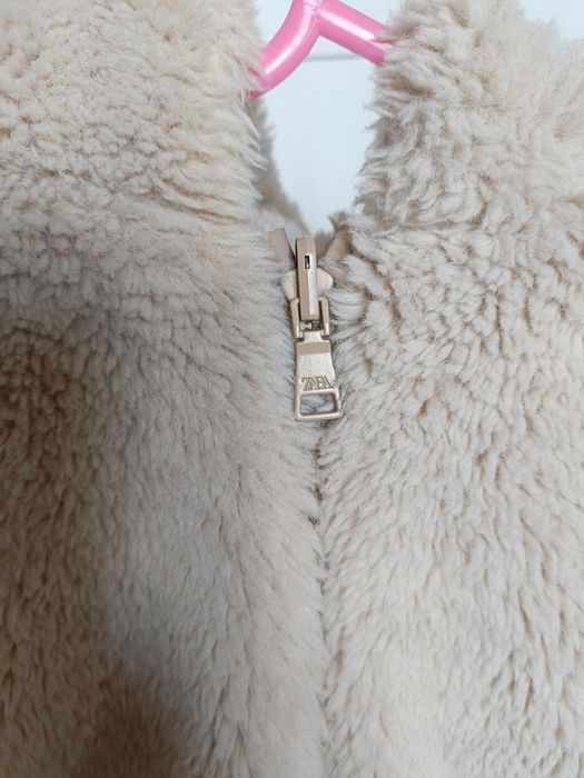 Futerko kurteczka 2w1 Zara 104 beżowa  zamek kaptur