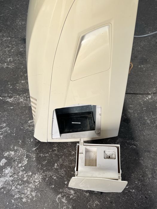 Aparelho de ar condicionado usado sem comando a funcionar    funcio