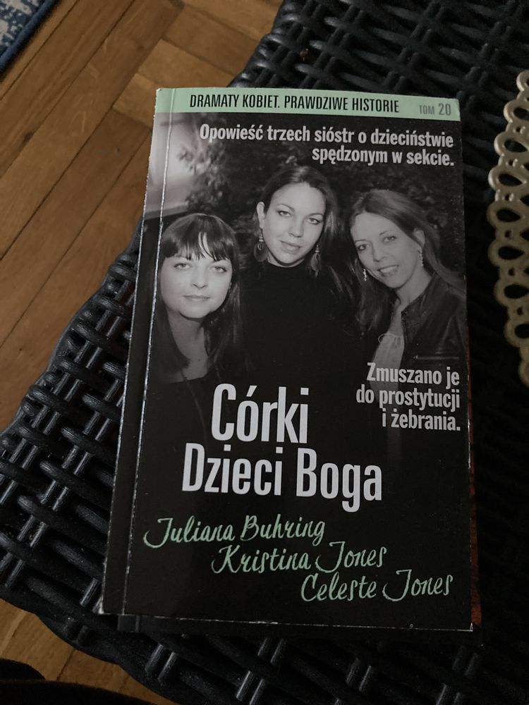 Książka " Córki Boga " dramat kobiet z sekty