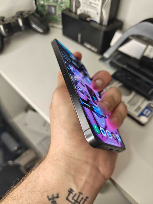 Samsung Galaxy S24 (Kanadyjski) – 8/128 GB, wersja ze snapdragonem!