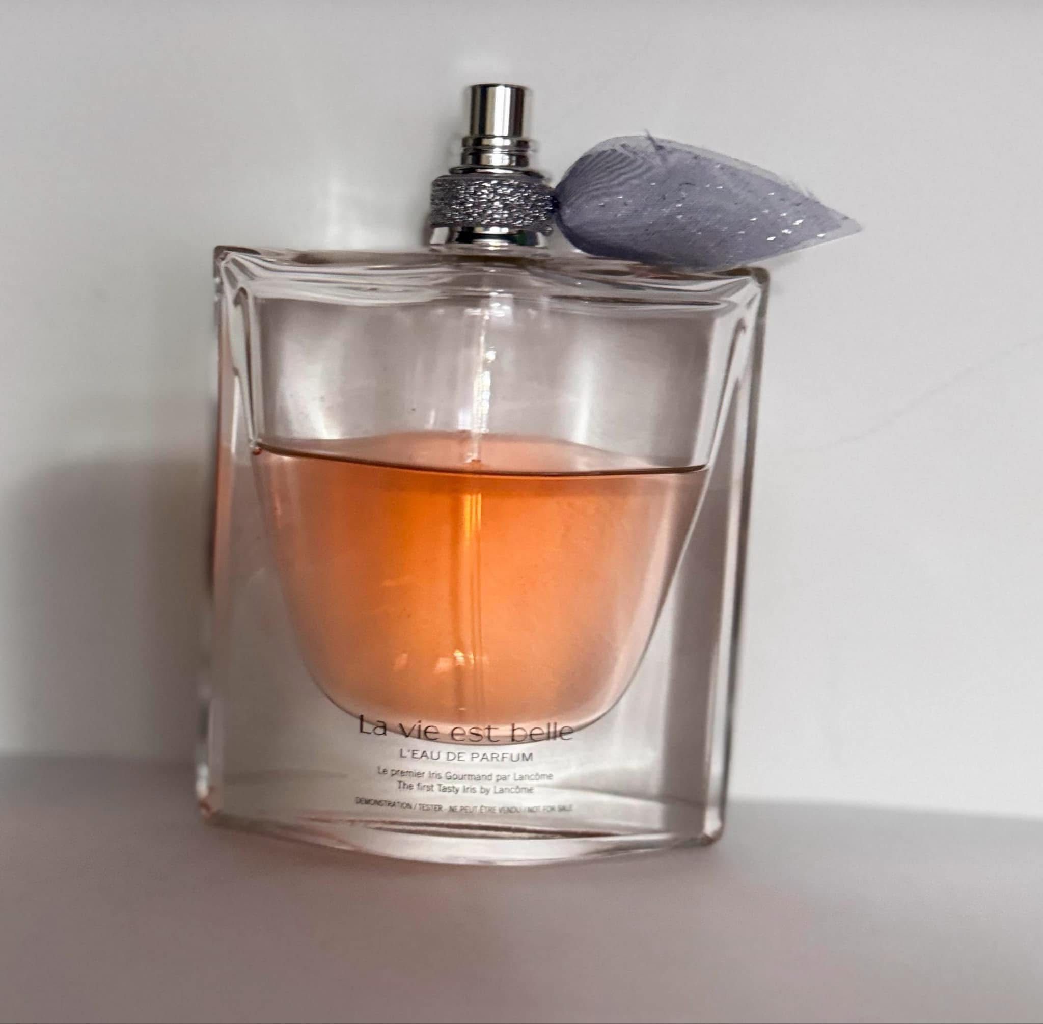 Sprzedam perfumy La vie est belle