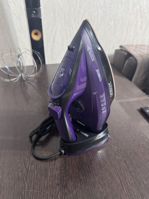 Продається  бездротова праска